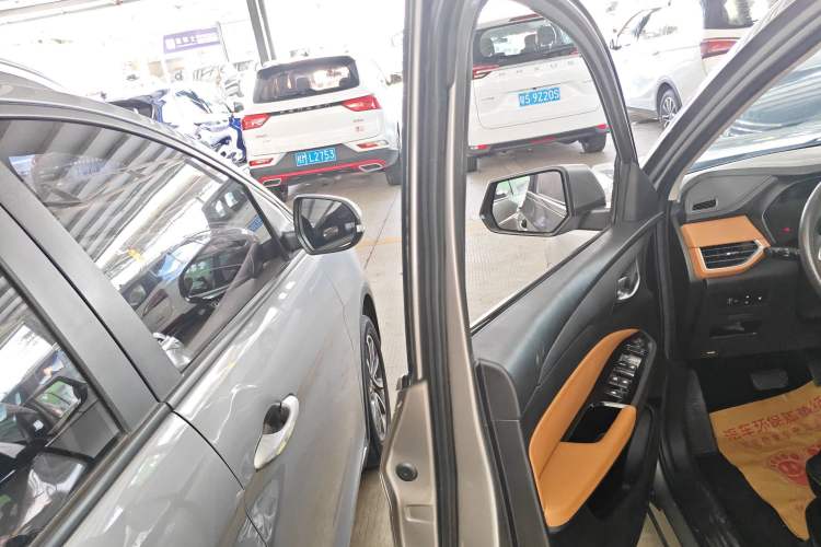 Used Wuling Hongguang S3 2018 1.5L Manual Luxury Model China V Standard