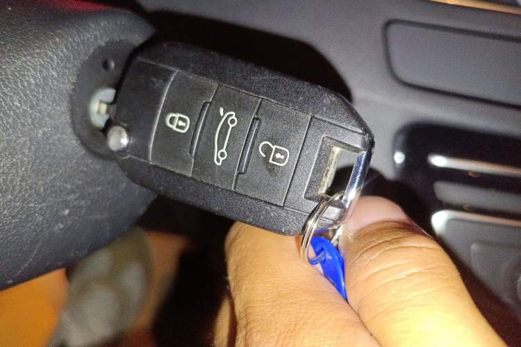 Used Peugeot 508 2015 2.0L Automatic ZhiZhen Edition Vehicle Key