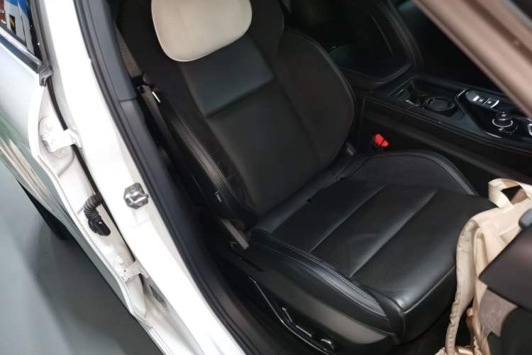 Used Lynk & Co 02 Hatchback 2022 2.0TD Pro