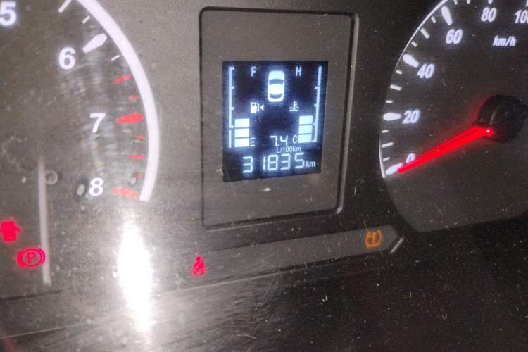 Used FORTHING Lingzhi 2019 M5L 1.6L 7-Seater Base Model China VI Standard
