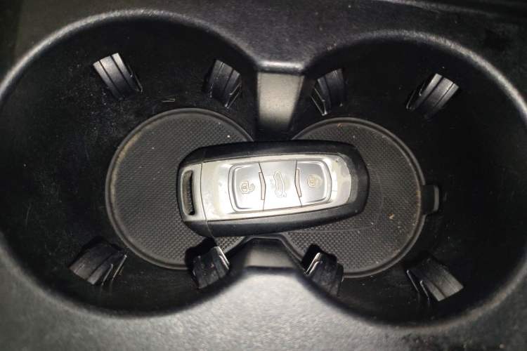 Used Geely Auto Emgrand X7 Sport 2018 2.0L Manual Two-Wheel Drive Zhiya Version