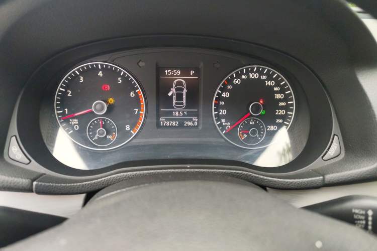 Used Volkswagen Passat 2014 1.8TSI DSG Prestige Edition