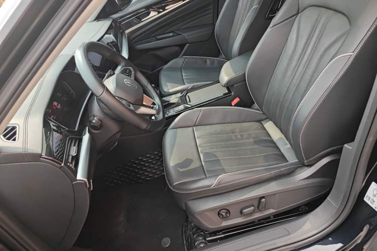 Used Volkswagen Passat 2022 330TSI Starry Elite Edition Custom Version Left Front Seat