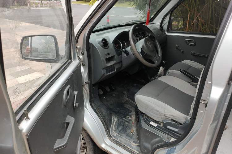 Used Dongfeng Xiaokang K07S 2016 1.0L Practical Version AF10-12 Driver Seat