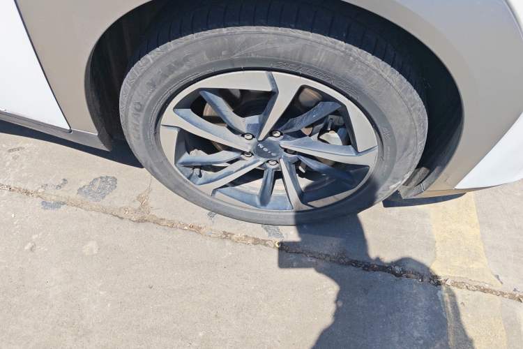 Used AION Y 2022 Plus 70 Smart Edition
