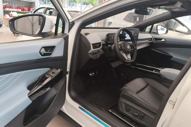 Used Volkswagen ID.4 X 2024 Pure & Smart Edition
