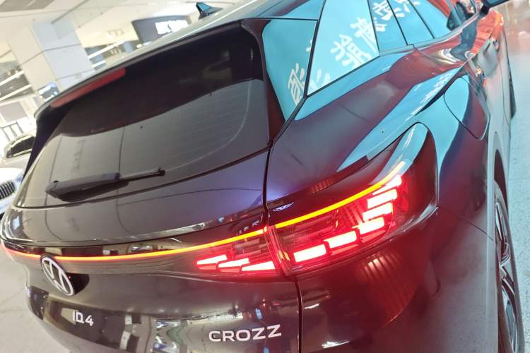 Used Volkswagen ID.4 CROZZ 2025 Pure Edition Right Rear Taillight