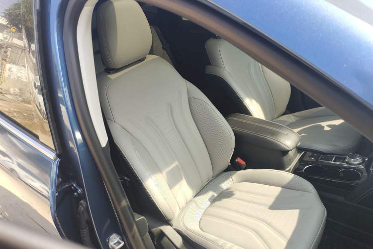 Used Ford Escape 2020 EcoBoost 245 Four-Wheel Drive Luxury Edition