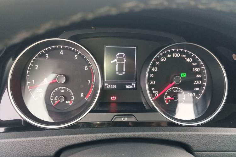 Used Volkswagen Golf 2014 1.4TSI Automatic Flagship Model
