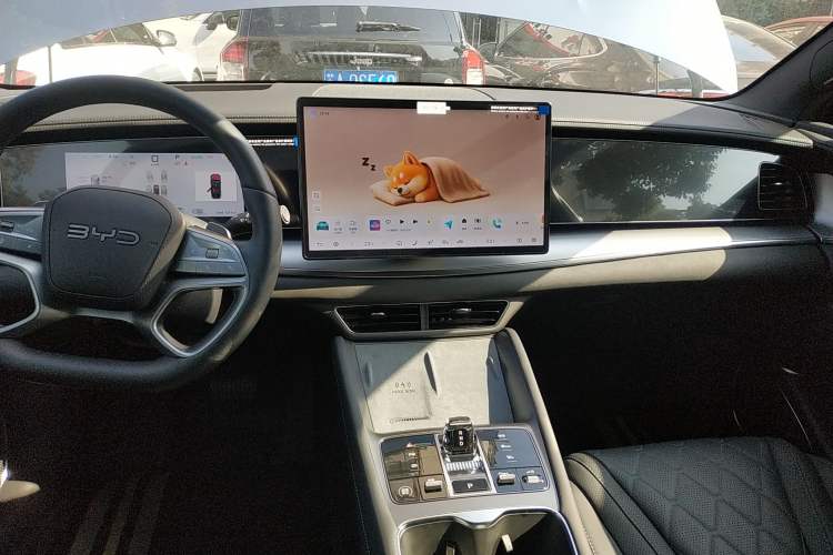 Used BYD Sealion 07 EV 2025 610 Intelligent Driving Edition Audio And AC Panel