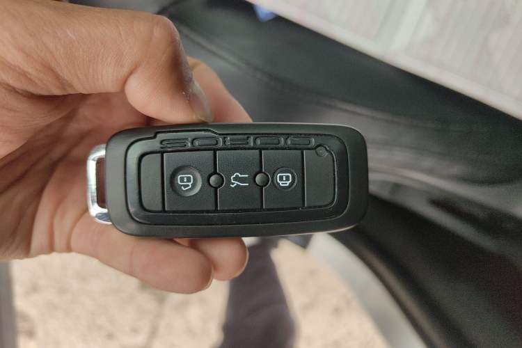 Used Qoros 5 2018 1.6T Automatic Leading Model
