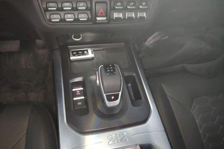 Used 212 T01 2025 2.0T Changfeng
