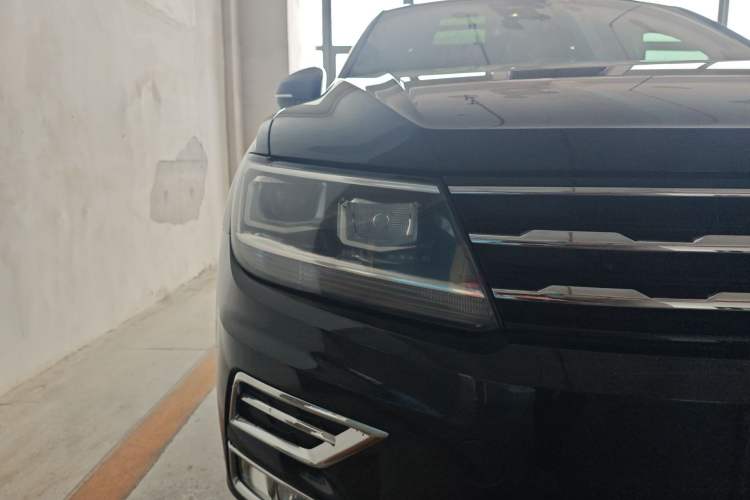 Used Volkswagen Tiguan L 2021 280TSI Automatic Two-Wheel Drive Smart Edition
