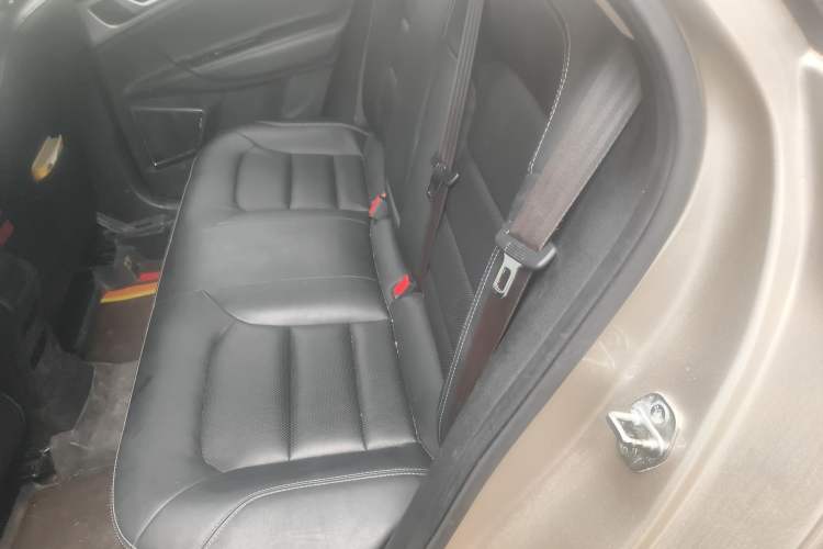 Used Geely Auto Emgrand GL 2017 1.8L Manual Elite Model
