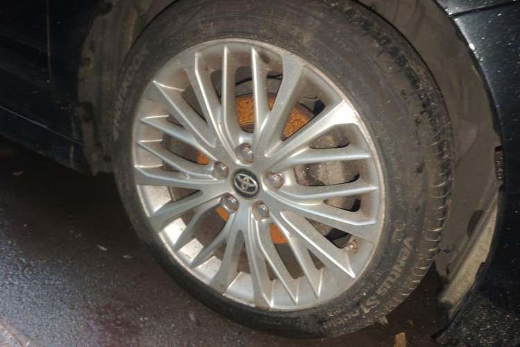 Used Toyota Camry 2018 2.5G Luxury Edition Right Front Wheel Hub