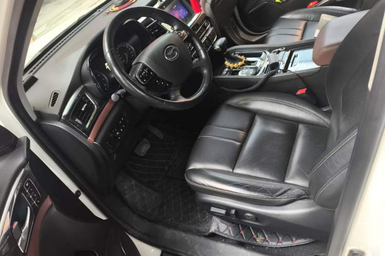 Used GAC Trumpchi GS8 2017 320T Two-Wheel Drive Prestige Version (7 Seats)
