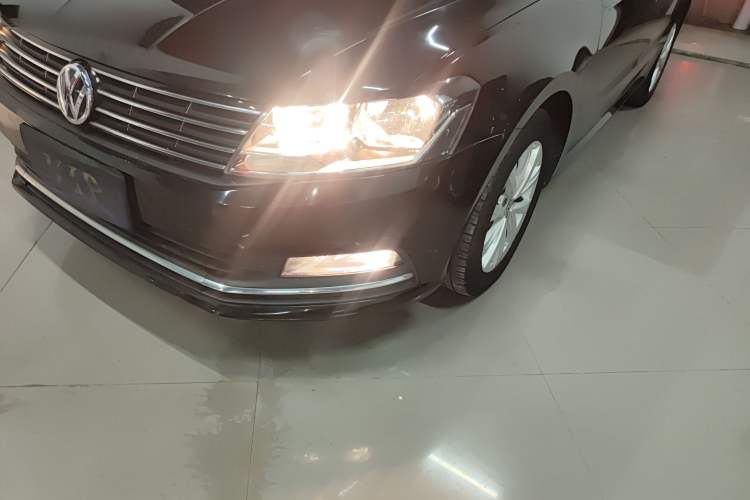 Used Volkswagen Lavida 2017 1.6L Manual Comfort Edition
