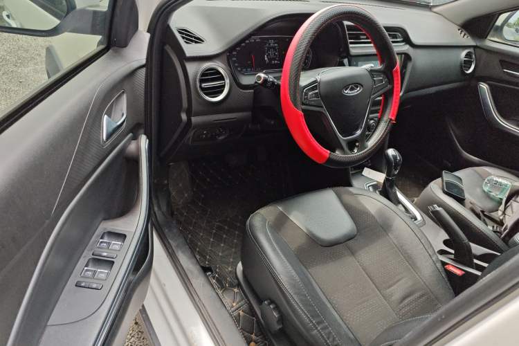 Used Chery Tiggo 3X 2018 1.5L Automatic Elite Edition Driver Seat
