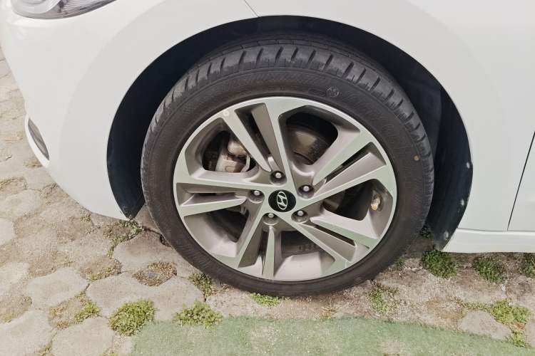 Used Hyundai Elantra (6th Generation / Lingdong) 2018 1.6L Automatic 15th Anniversary Special Edition Exterior 4