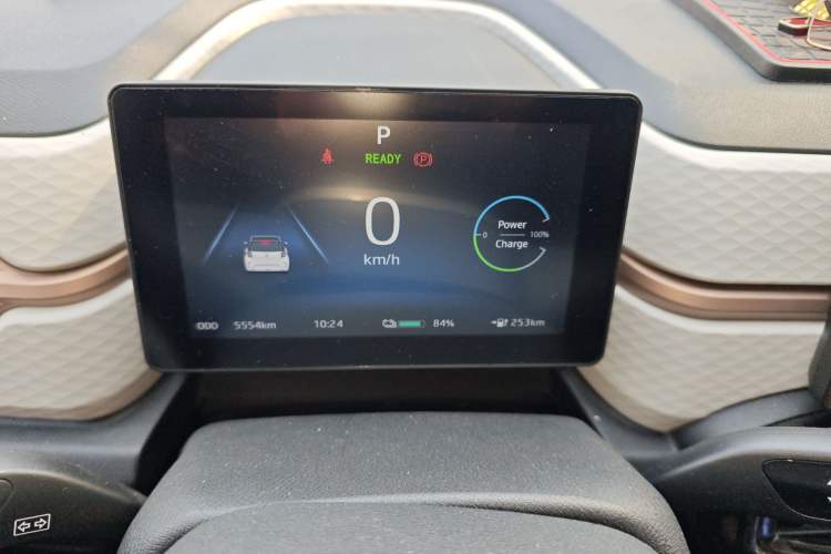 Used JAC Yiwei E10X 2024 Charming Edition 301km Lite