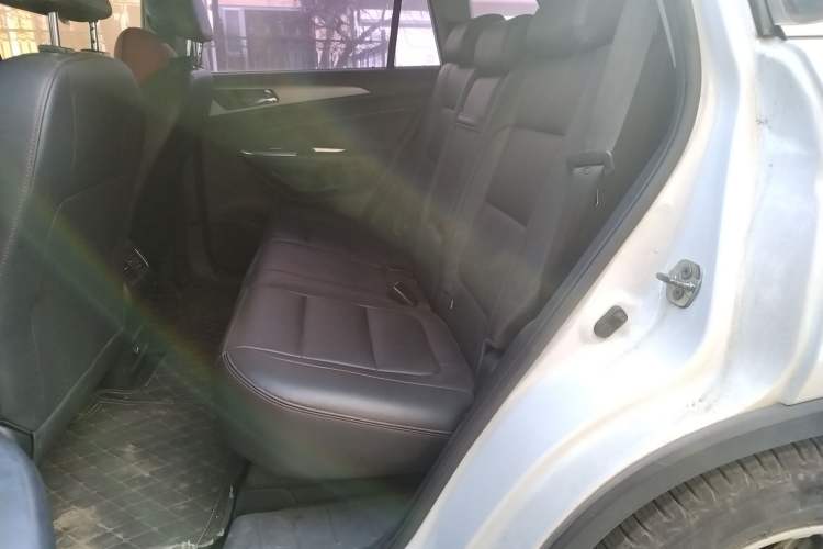 Used Changan CS75 2016 1.8T Automatic Elite Model China V Standard