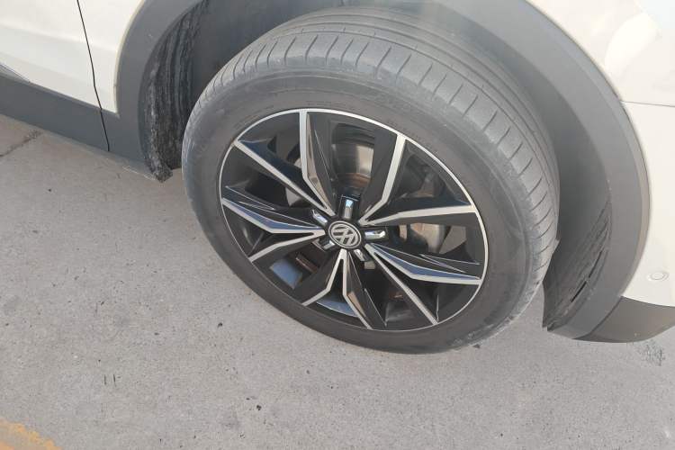 Used Volkswagen Tiguan L 2017 380TSI Automatic All-Wheel-Drive Flagship Edition