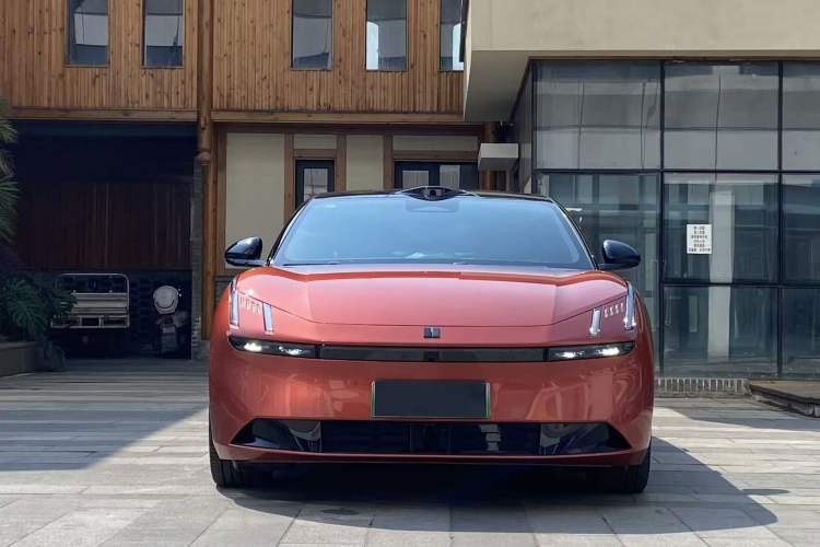 Used Lynk & Co Z10 2025 95 kWh 702 km All-Wheel Drive Intelligent Driving Ultra
