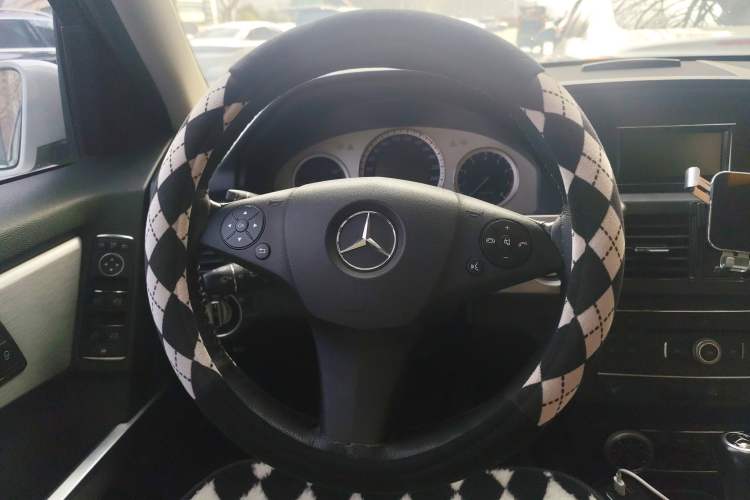 Used Mercedes-Benz GLK-Class 2011 GLK 300 4MATIC Dynamic Model