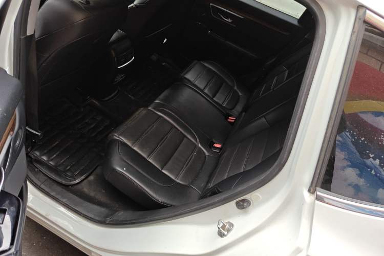 Used Honda CR-V 2017 240TURBO CVT Front-Wheel Drive Fashion Edition Left Rear Seat