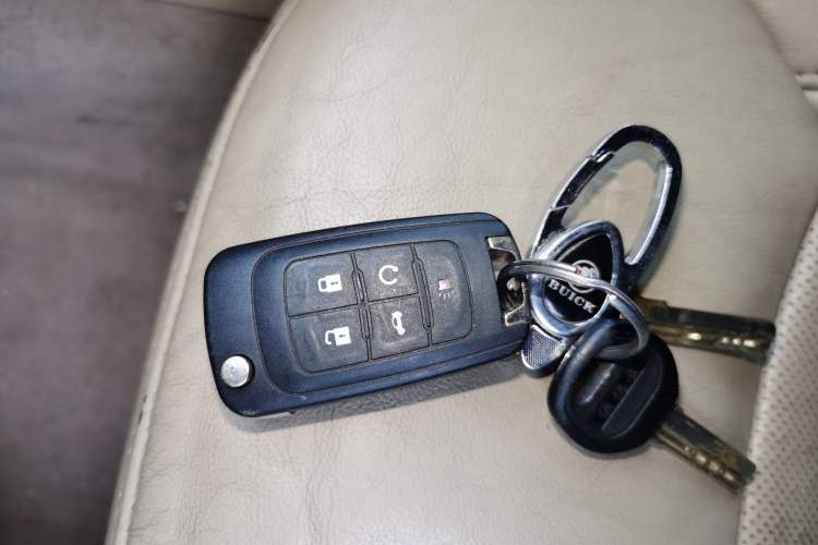 Used Buick LaCrosse 2011 2.4L SIDI Luxury Edition
