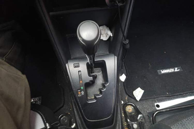 Used Toyota YARiS L Zhi Xuan 2020 X-Trail X 1.5L CVT Leading Edition Gear Lever