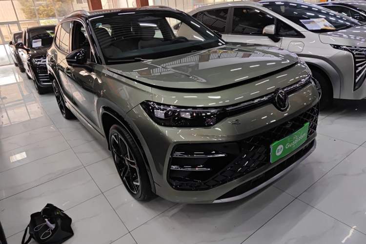 Used Volkswagen Tayron 2025 Tiguan L 380TSI 4Motion Luxury Easy Package