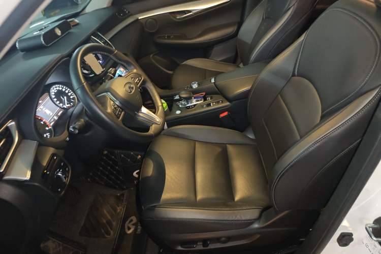 Used Infiniti QX50 2020 2.0T All-Wheel-Drive Elite Version Left Front Seat