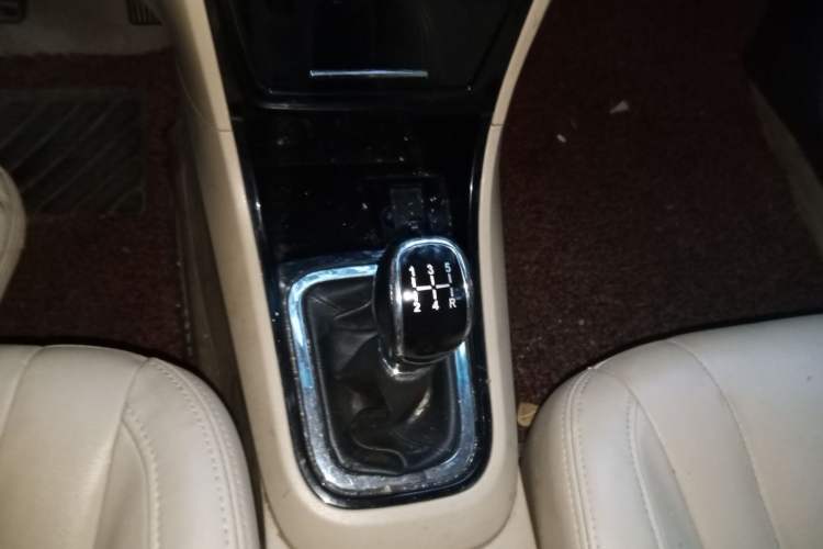 Used Chery E3 2013 1.5L Manual ZhiShang Model