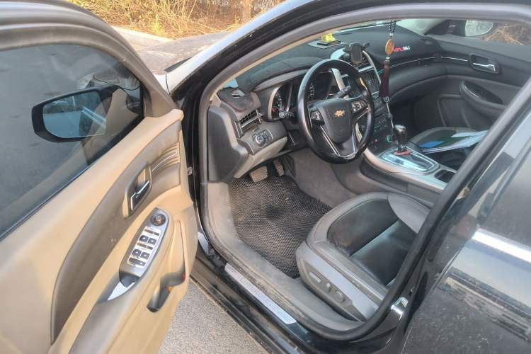 Used Chevrolet Malibu 2012 2.0L Automatic Luxury Edition Driver Seat