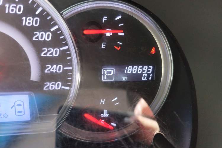 Used Nissan Teana 2011 2.0L XL Glory Edition Odometer Close Up