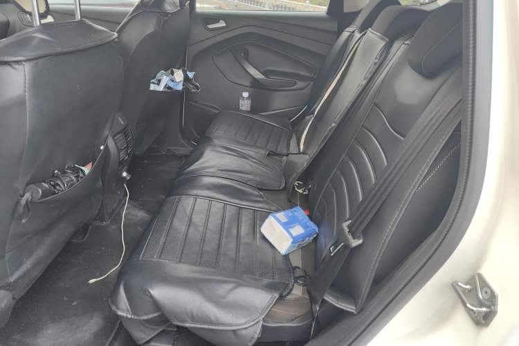 Used Ford Kuga 2015 1.5L GTDi Two-Wheel-Drive Comfort Model Left Rear Seat
