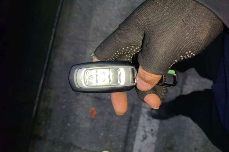 Used Geely Auto Emgrand X7 Sport 2016 2.0L Manual ZhiShang Version
