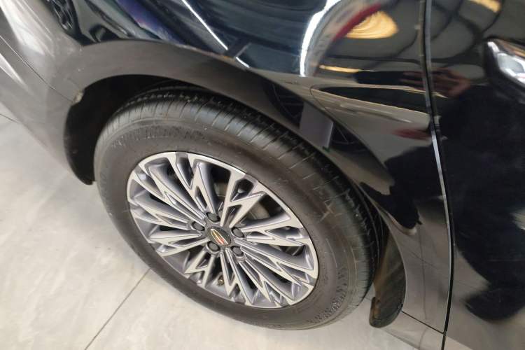 Used Hongqi H5 2024 1.5T DCT Smart Connect Flagship Edition Right Rear Wheel Hub