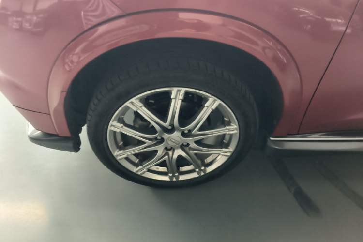 Used Infiniti ESQ 2014 1.6L Spontaneous Edition
