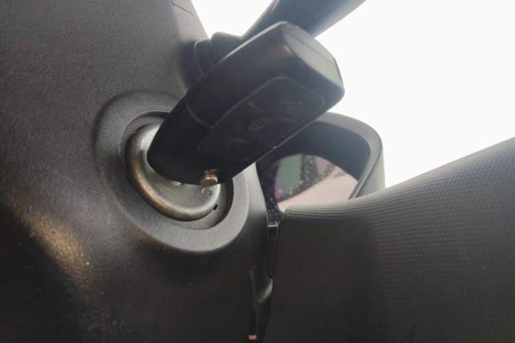 Used Ford Fiesta 2013 Sedan 1.5L Manual Fashion Edition
