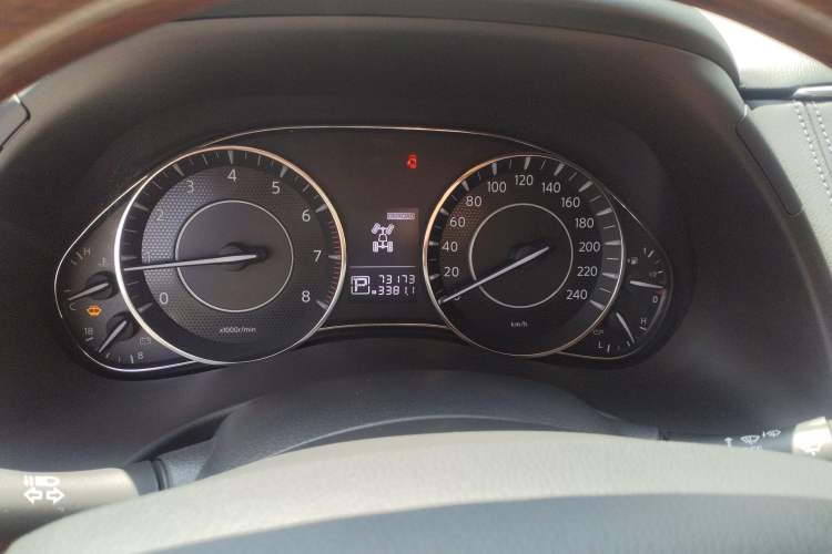 Used Nissan Patrol  Instrument Cluster