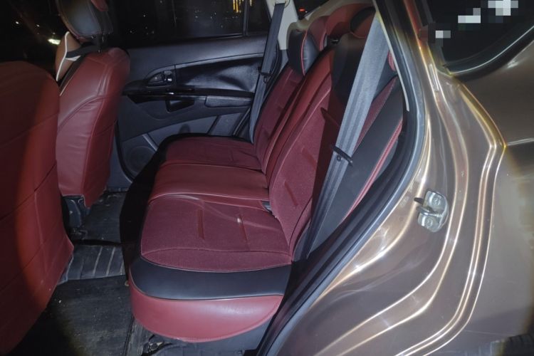 Used Land X5 2013 2.0T Manual Xinghang Edition Left Rear Seat