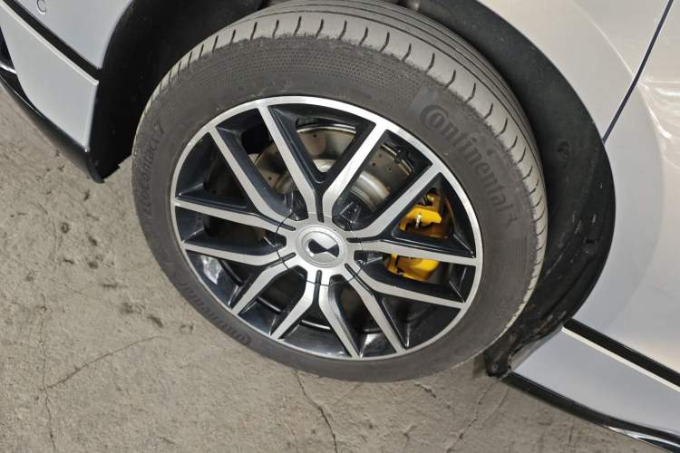 Used Denza Z9GT 2024 630 All-Wheel Drive Max Edition
