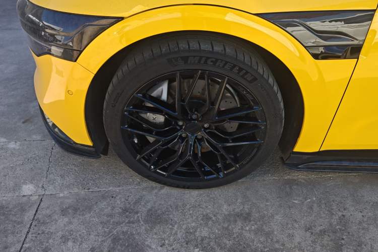 Used Zeekr 007 2024 Four-Wheel-Drive Performance Version 100 kWh
