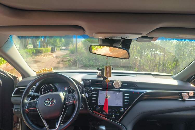 Used Toyota Camry 2018 2.5G Luxury Edition Headliner