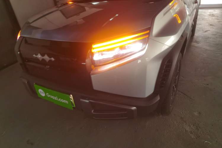 Used Formula Leopard Titanium 3 2025 501 km All-Wheel Drive Intelligent Driving Max Edition Left Front Headlight