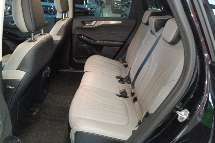 Used Ford Escape 2020 EcoBoost 245 Two-Wheel-Drive Titanium Edition