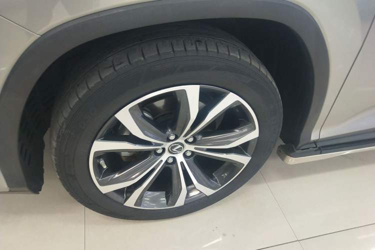 Used Lexus RX 2020 300 4x4 Elegant Edition China VI Left Front Wheel Hub