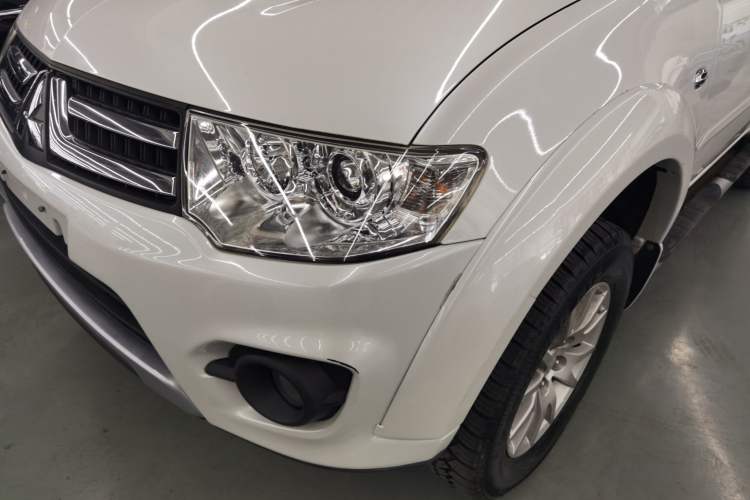 Used Mitsubishi Pajero Sport 2013 3.0L Automatic Two-Wheel Drive Luxury Edition
